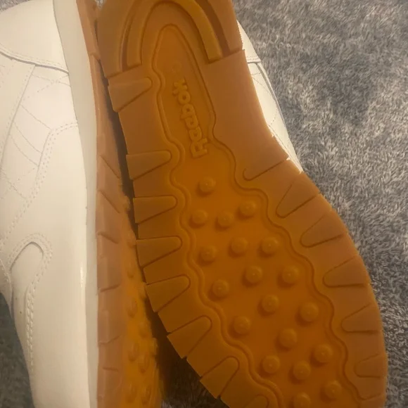 COPY - New Reebok sneakers - Picture 7 of 7